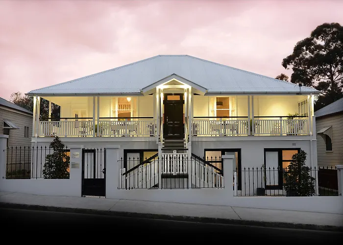 Heal House Bed and Breakfast Brisbane