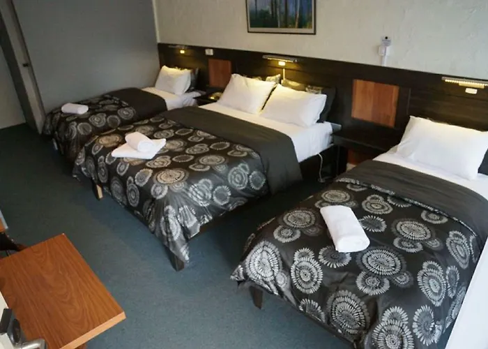 Golden Leaf Motel Myrtleford