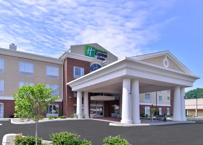 Holiday Inn Express & Suites New Martinsville By Ihg