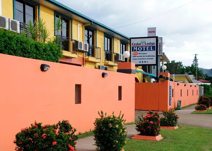 Cedar Lodge Motel Townsville