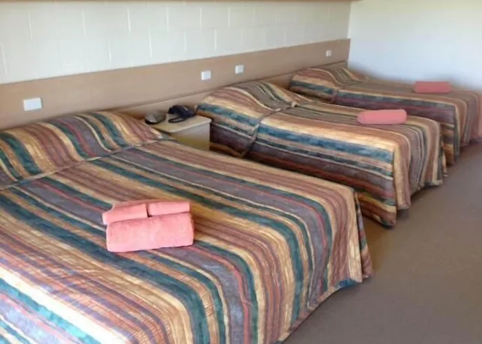 Tenterfield Golf Club Fairways Lodge