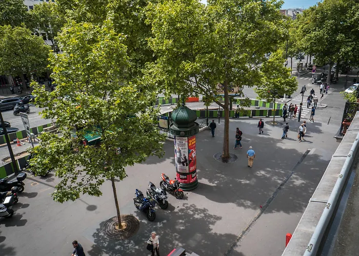 Marmotel Etoile París