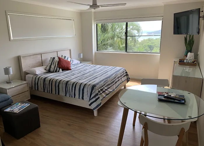 Island Views Bed & Breakfast Airlie Beach