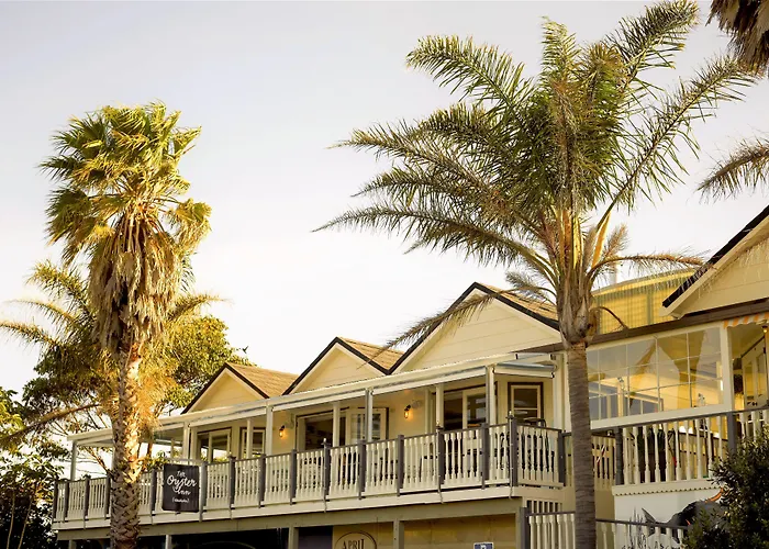 The Oyster Inn Oneroa