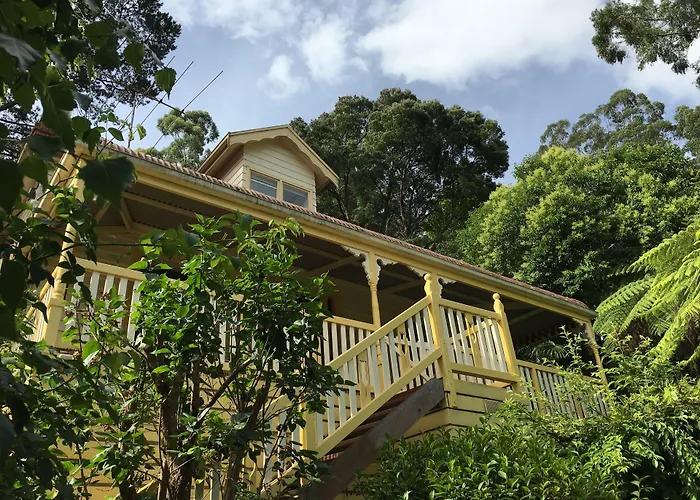 Charnwood Cottages In Warburton