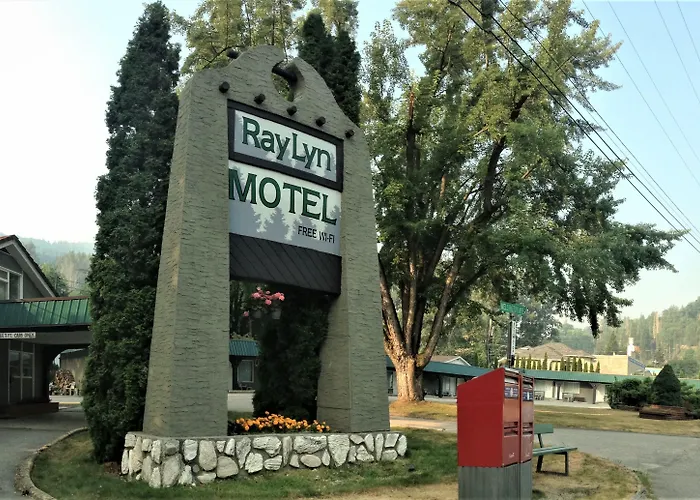 Ray Lyn Motel Trail