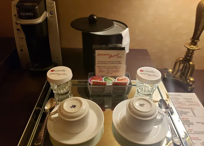 Salvatores Grand Hotel Williamsville