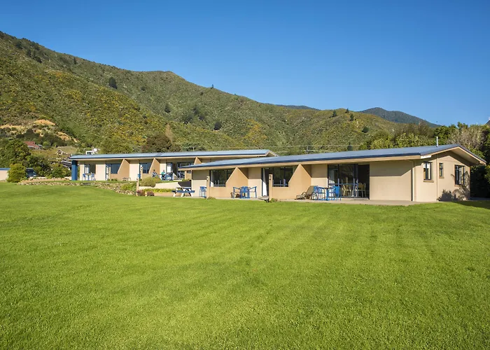 Bay Vista Waterfront Motel Picton