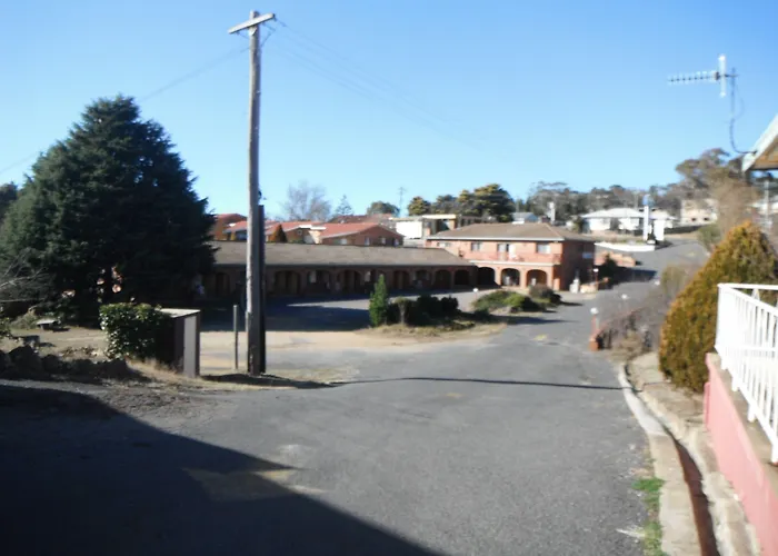 Coomacountry Club Motor Inn