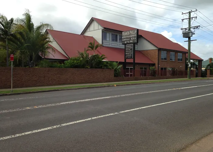 Francis Phillip Motor Inn And The Lodge Singleton