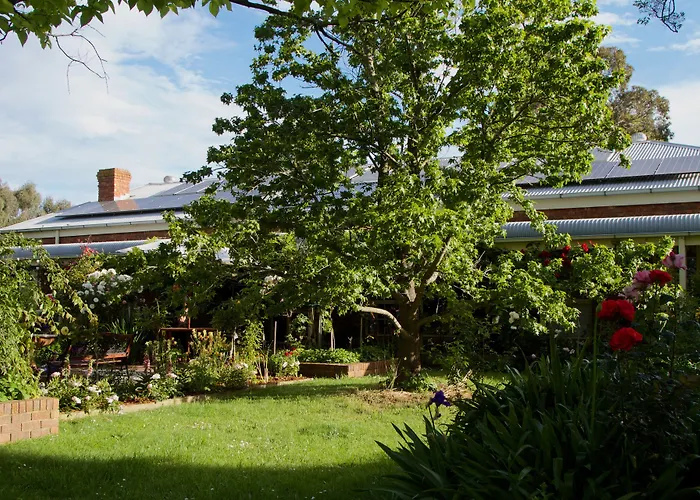 Holly Lane Mews Motel Yarra Glen
