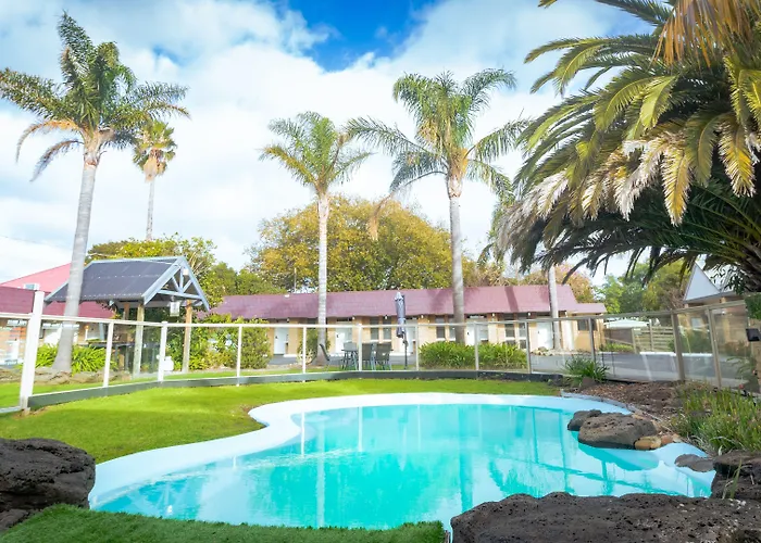 Tropicana Motor Inn Cowes
