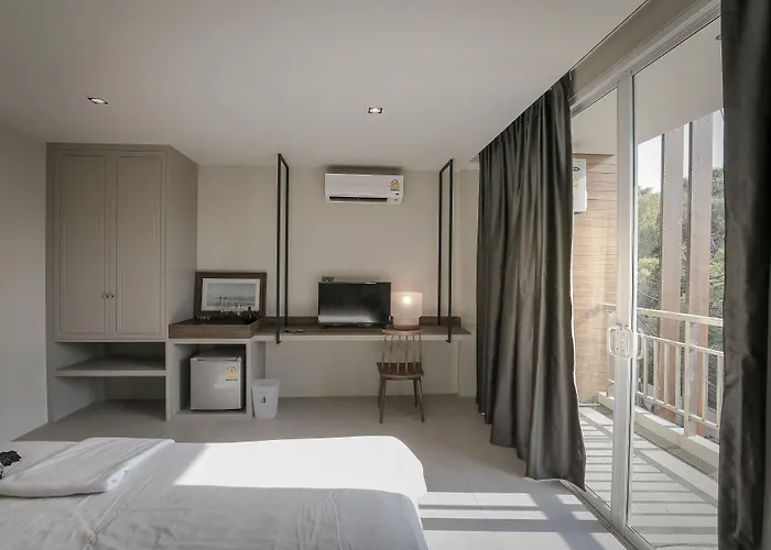 Sugar Ohana Poshtel Phuket