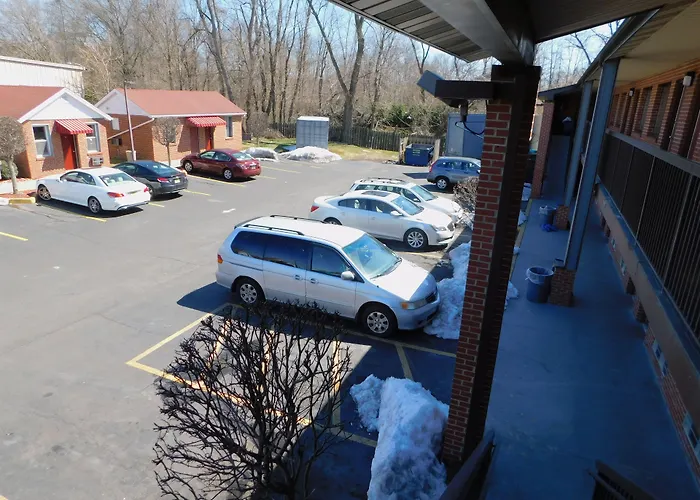 Mounts Motel Lawrenceville