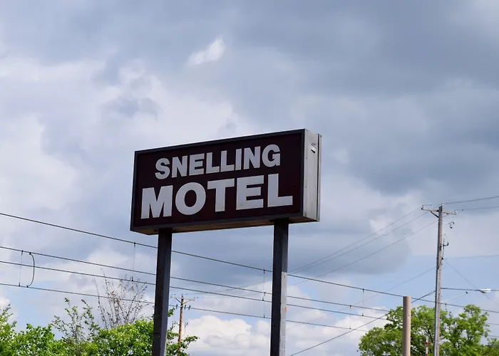 Snelling Motor Inn Minneapolis