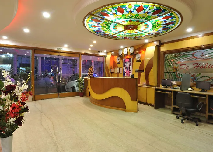 Hotel De Holiday International @ New Delhi Station