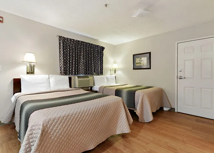Siegel Select Gautier Motel