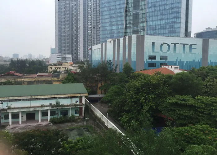 Green Hotel Near Lotte Center Hà Nội