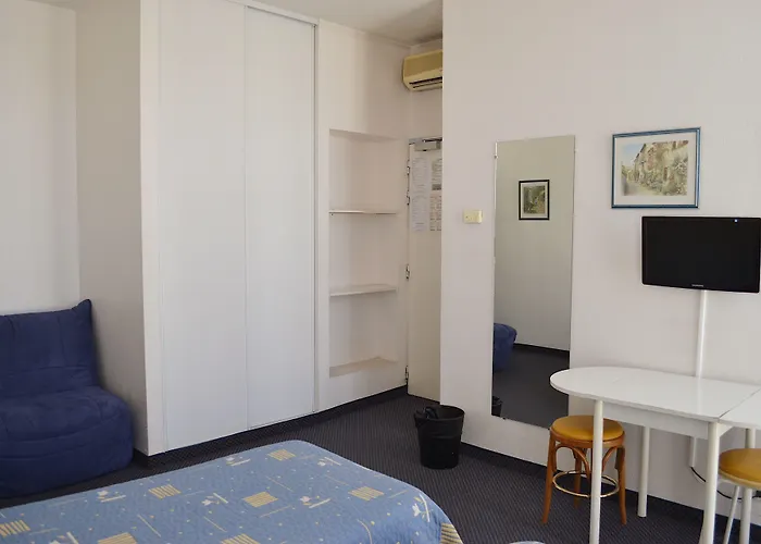 Modern Hotel Antibes