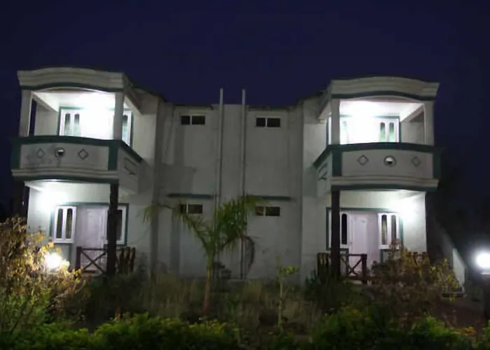 United-21 Tiger'S Habitat Hotel Kanha