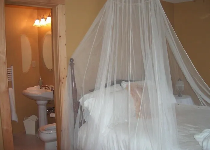 Emilyville Inn Campbellford