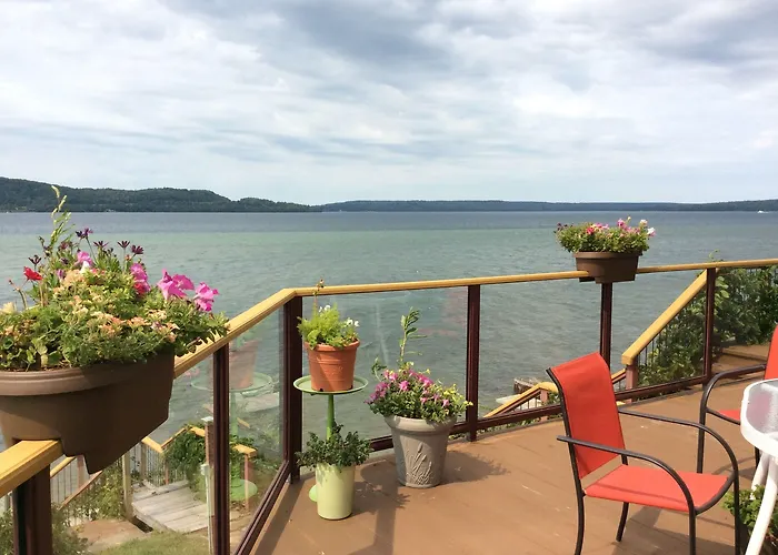 Pictured Rocks Bed And Breakfast Munising