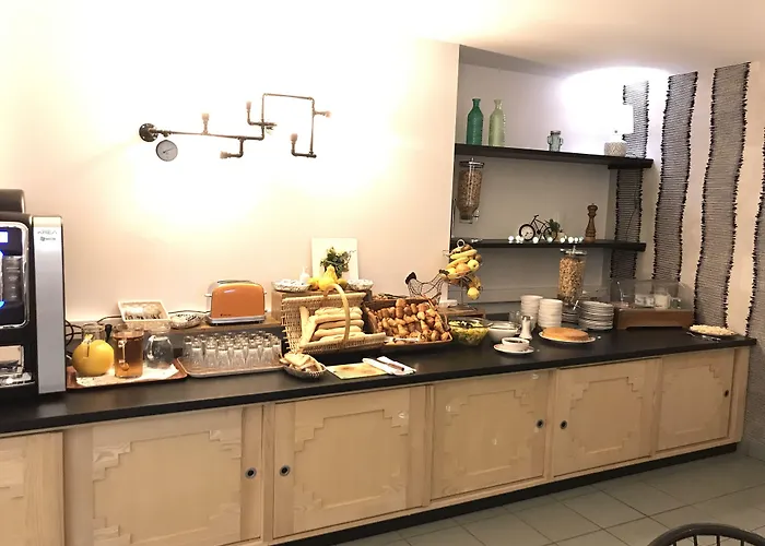 Hotel Restaurant Plaisance-Piscine Couverte Et Chauffee- Proche Sarlat- Vitrac 