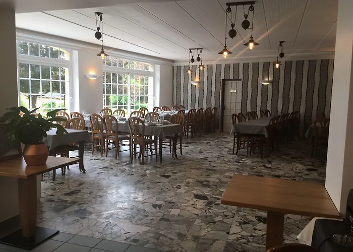 Hotel Restaurant Plaisance-Piscine Couverte Et Chauffee- Proche Sarlat- Vitrac 