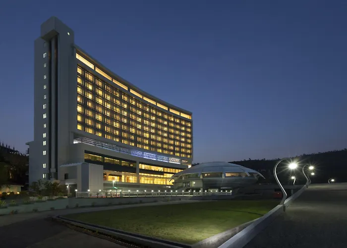 United 21 The Grand Hotel Pune