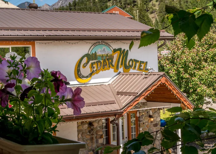 Cedar Motel Radium Hot Springs