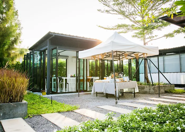The Restro Hotel Hua Hin