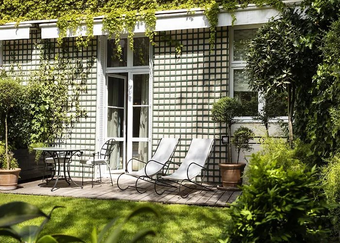 Hotel Relais Christine Paris