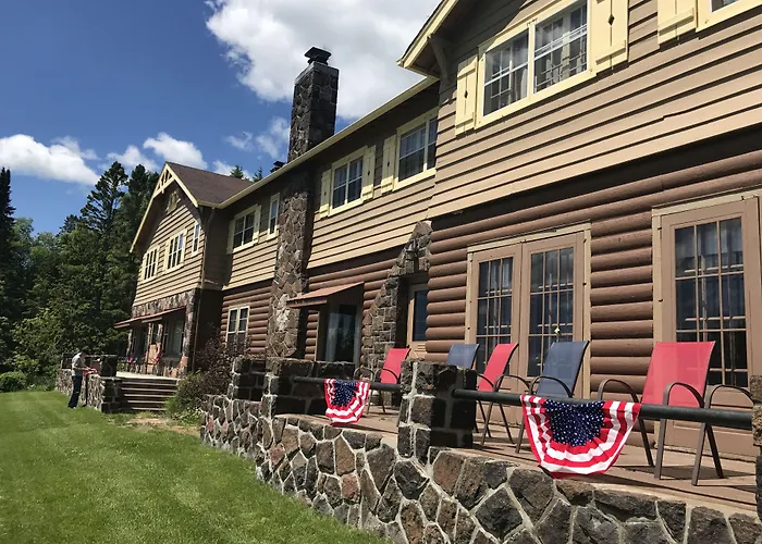 Cascade Lodge Lutsen