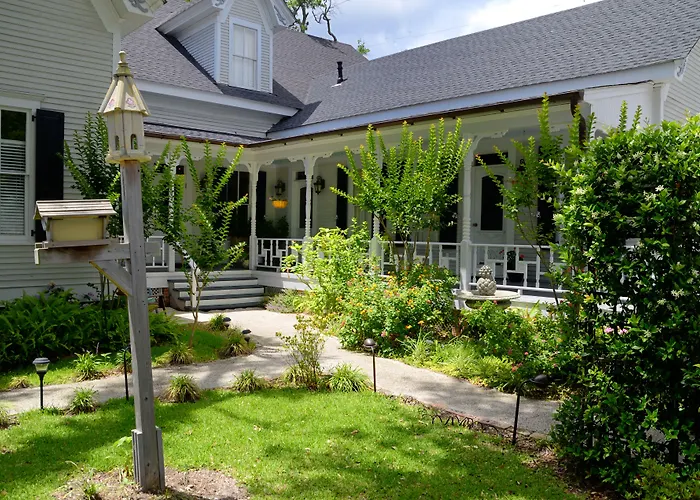 Grand Magnolia Ballroom & Suites Pascagoula