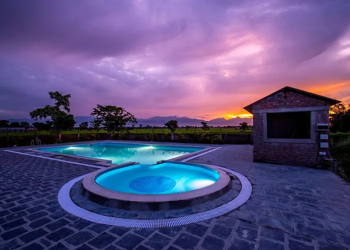 Center Park Resort Sauraha