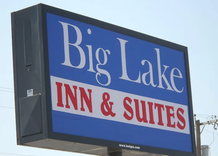 Big Lake Inn And Suites