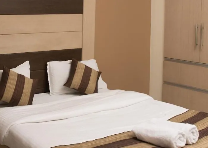 Pacific Inn Huda City Centre Sec 41 Gurgaon