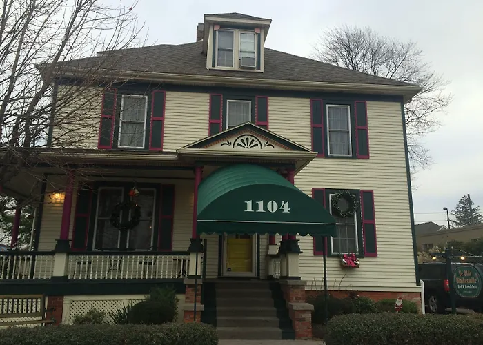 Ye Olde Walkerville Bed & Breakfast Windsor