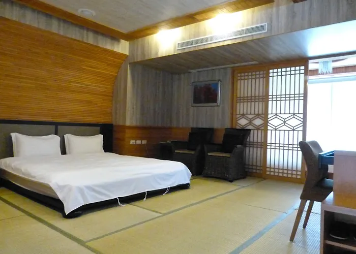 Full Moon Spa Wulai
