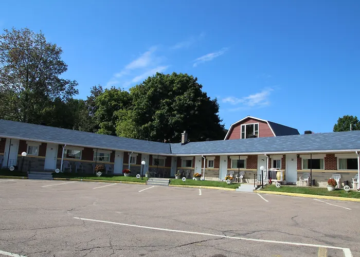 Hillside Inn Pembroke