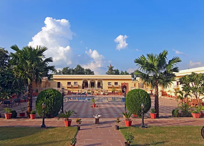 Amar Mahal Hotel Orchha