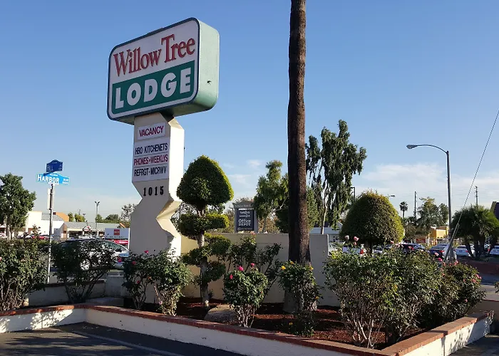 Willow Tree Lodge Fullerton