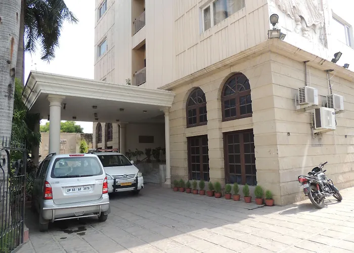 Diamond Hotel Varanasi