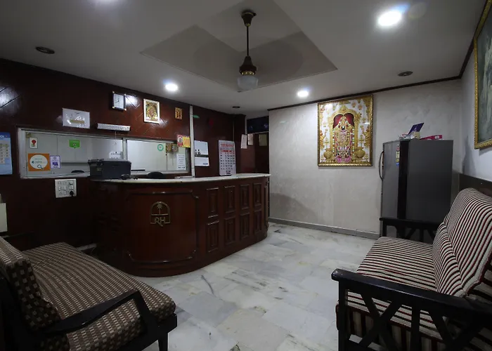 Hotel Maya Deluxe Hyderabad