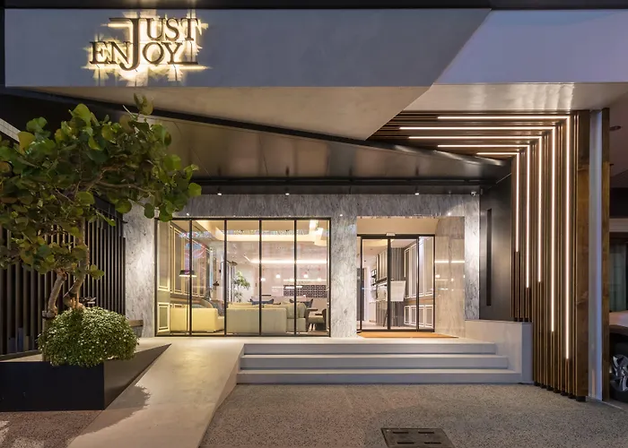 Just Enjoy Business Hotel Tainan