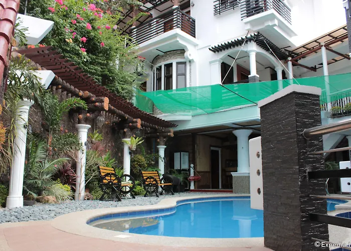 Coron Bancuang Mansion Bed & Breakfast