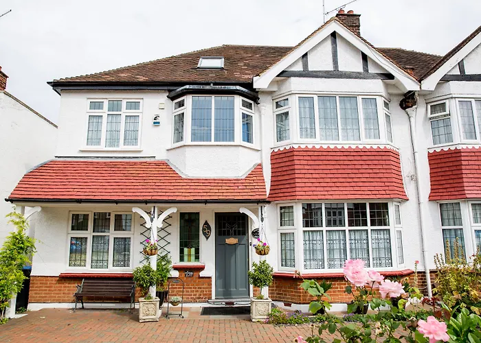 Bay Tree House Bed & Breakfast Barnet