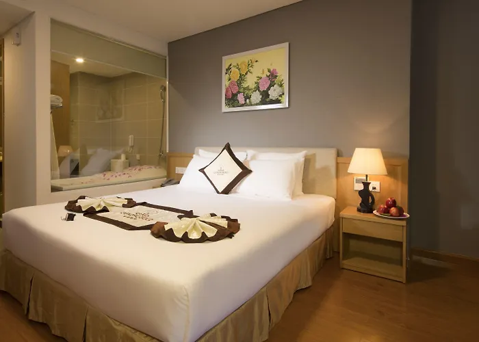 Khách sạn Dendro Gold Nha Trang