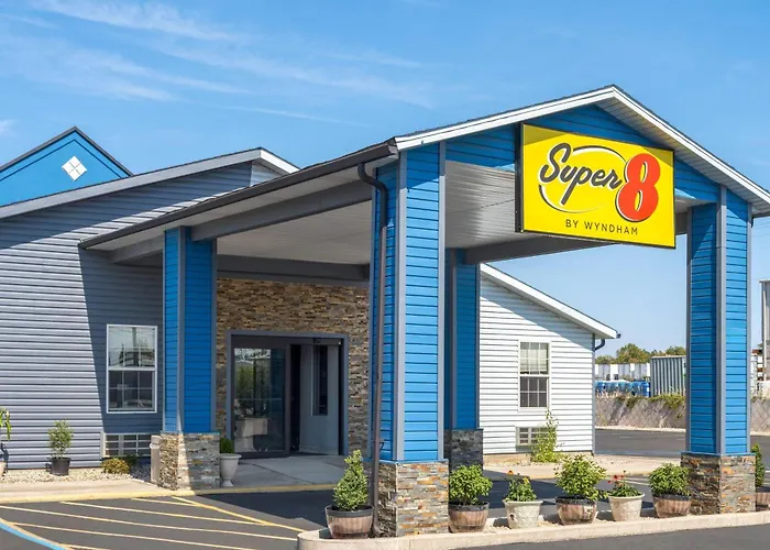 Super 8 By Wyndham Fort Wayne