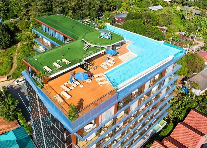 The Blue Mavi Hotel Chalong